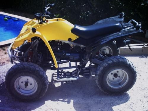 Se vende quad Adly RS