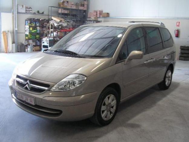 Venta de Citroen C-8  2.0HDI  136cv  PREMIER 7 PLZ '05 en Zamora