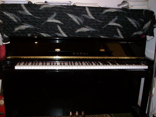 Vendo piano KAWAI, urgente!! perfecto estado y afinado 2100