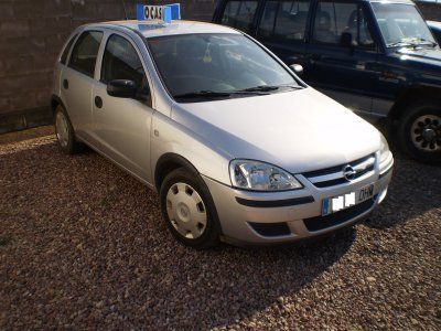 OPEL CORSA 1.2 GASOLINA - Huelva