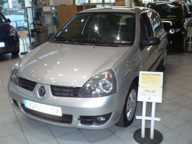 RENAULT CLIO  1.2 AUTHENTIQUE