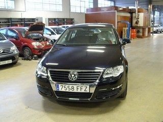 VOLKSWAGEN PASSAT 2.0TDI HIGHLINE - Madrid