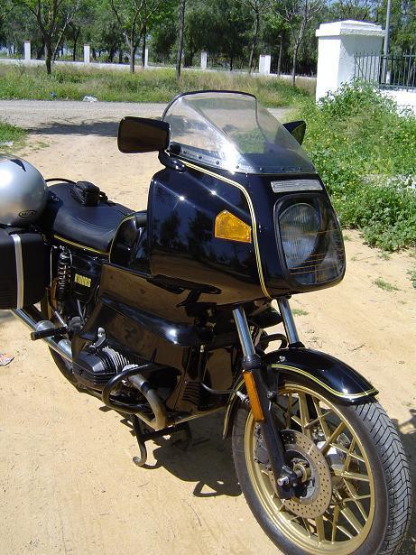 BMW R100RS