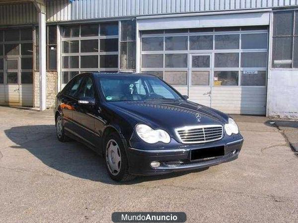 Mercedes-Benz C 320 AVANTGARDE/LED ERAVI/PD