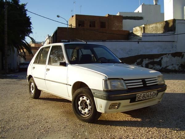 PEUGEOT 205 MITO