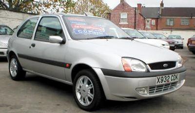 Venta de coche Ford FIESTA 1.4 '00 en Madrid