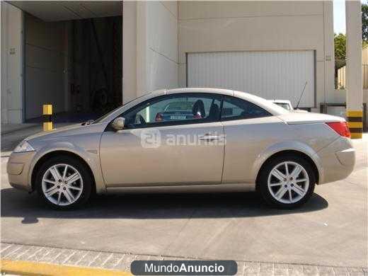 Renault Megane COUPECABR. LUXE PRIVILEGE 1.9D