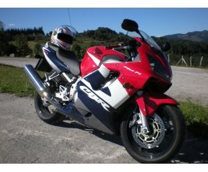 HONDA CBR 600 F