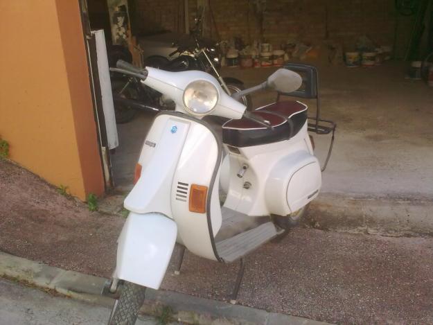 Vespa Electra 125  en blanca