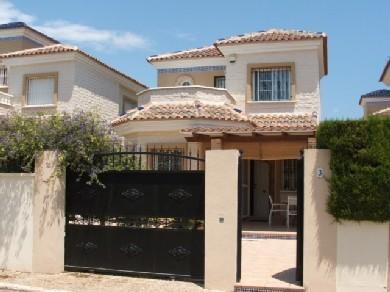 Chalet con 2 dormitorios se vende en Guardamar del Segura, Costa Blanca