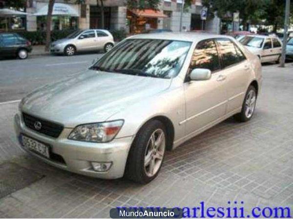 Lexus IS 200  Luxury 12 MESES DE GARAN