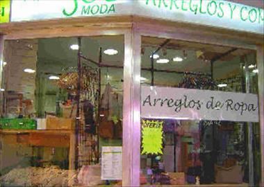 Se vende tienda arreglos ropa en Las Rozas