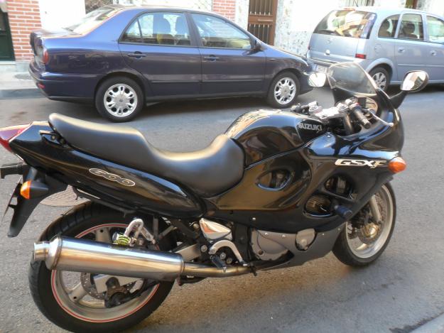 SUZUKI GSX-F  600CC