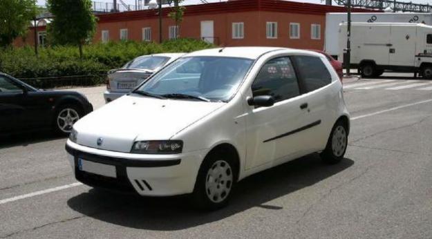 Fiat Punto 1.9 D Van '01 en venta en Madrid