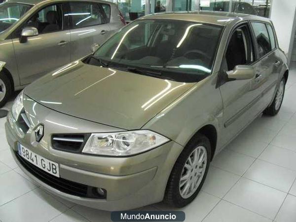 Renault Mégane Berlina 1.4 EMOTION 100 CV