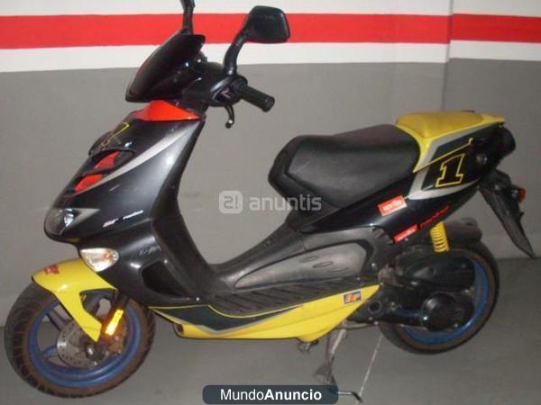 aprilia racing muy poco usada