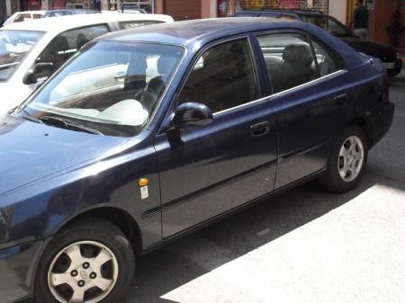 Hyundai Accent 15 gls 16v en Lleida