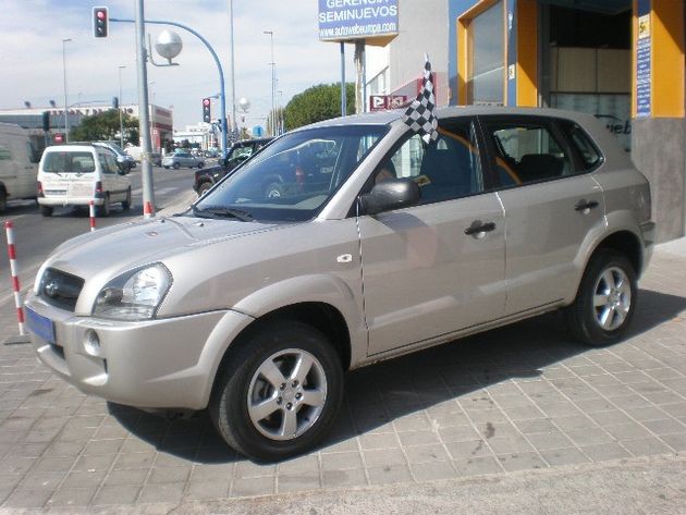 HYUNDAI Tucson 2.0CRDi Com.FULL4x2