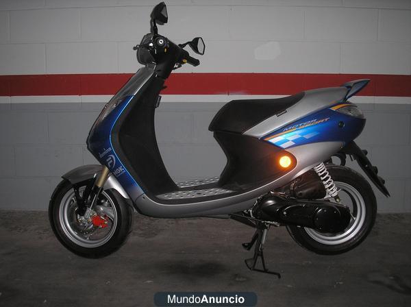 SE VENDE MOTO