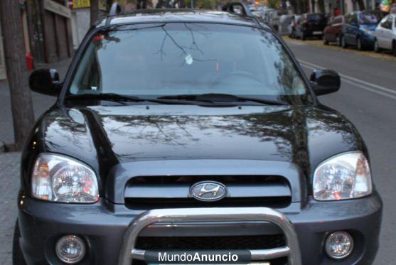 7.999 € se vende hyunday santa fe modelo style 2.0 crdi - Barcelona