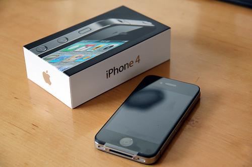 Apple iPhone 4G HD 32GB Factory Unlocked