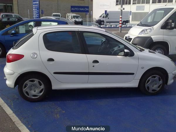 Peugeot 206 XT