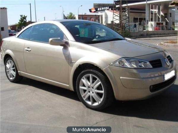 Renault Megane COUPECABR. LUXE PRIVILEGE 1.9