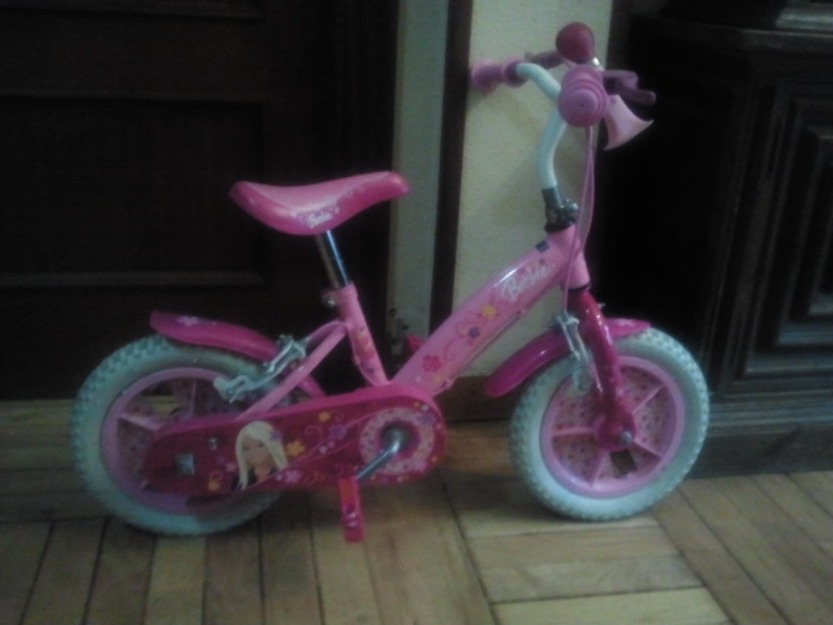 Bicicleta de barbie para niña