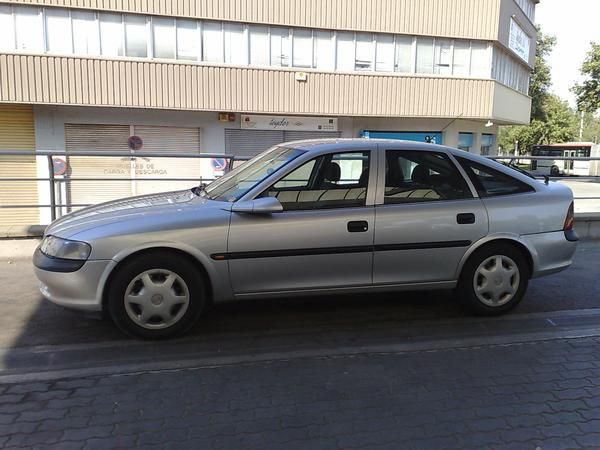 vendo opel vectra 1.6 16v  año 1998