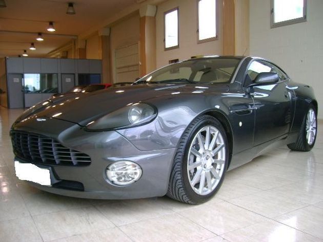 ASTON MARTIN V12 VANQUISH VANQUISH S. 520CV. 33000KM. GARANTIA OFICIAL