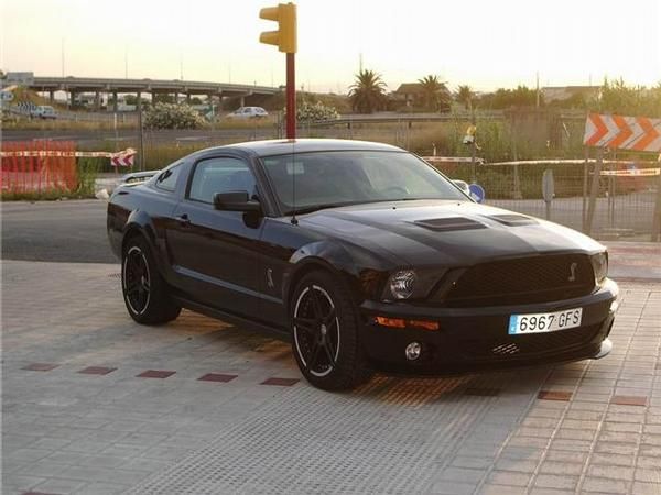 FORD MUSTANG PREMIUM COUPE CON KIT GT-500 COBRA