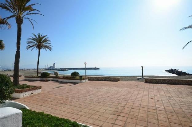 1b  , 1ba   in La Duquesa,  Costa del Sol   - 185000  EUR