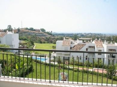 Apartamento con 3 dormitorios se vende en Marbella, Costa del Sol