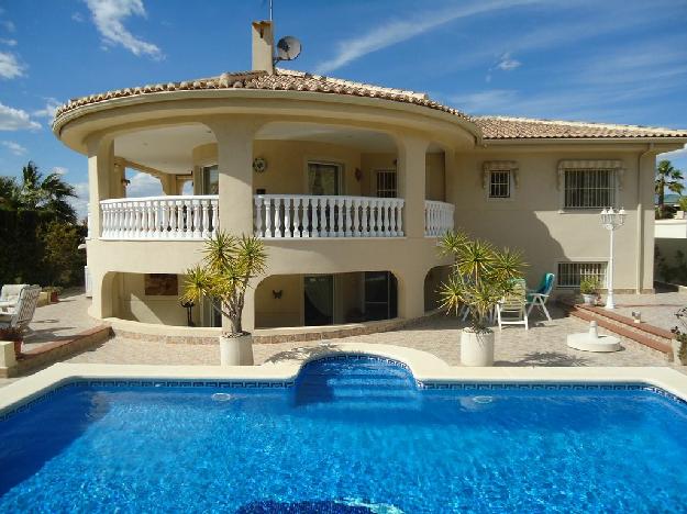 Chalet en venta en Benimar, Alicante (Costa Blanca)