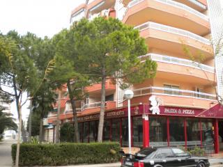 Apartamento : 2/4 personas - salou  tarragona (provincia de)  cataluna  espana