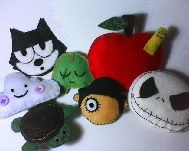 BROCHES de FIELTRO a BUEN precio!