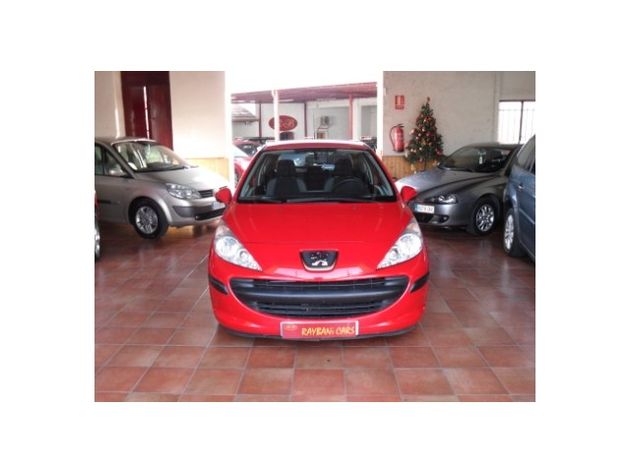 PEUGEOT 207 1.4i 16v X-Line