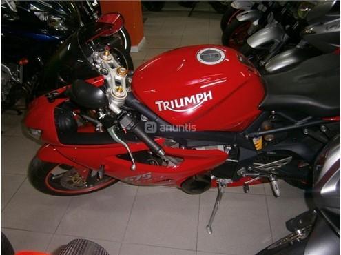 TRIUMPH DAYTONA 675 TRIPLE