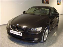 BMW 325I NEGRO CON INTERIOR EN BEIGE