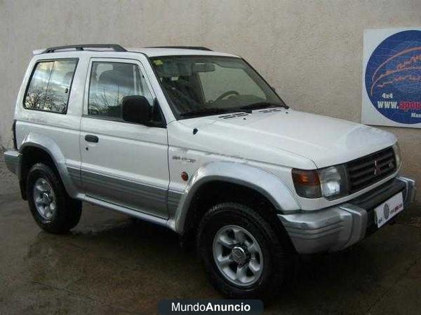 Mitsubishi Montero Corto 3.5 V6 GLS Lujo