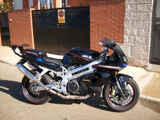 VENDO APRILIA SL FALCO 1000