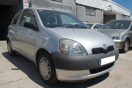 TOYOTA YARIS 1.0 TERRA 68CV. 3P. - Barcelona