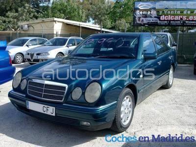 Mercedes Benz E240