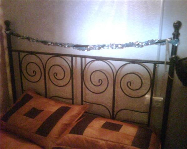 cama 150x200,con base tapizada