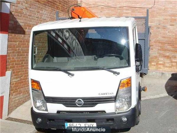 Nissan Cabstar 35-13 caja volquete