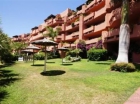 Apartamento con 2 dormitorios se vende en Estepona, Costa del Sol - mejor precio | unprecio.es