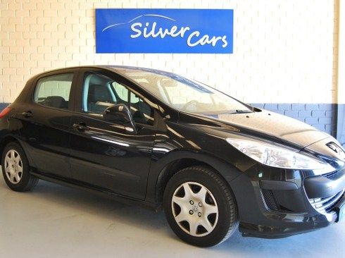 Peugeot 308 1.6 HDI 90 CV CONFORT - 217 €/MES