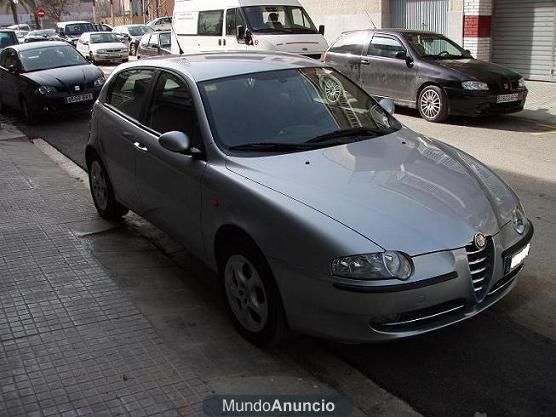 Se vende ALFA ROMEO 147 1.9 JTD Progression 5p