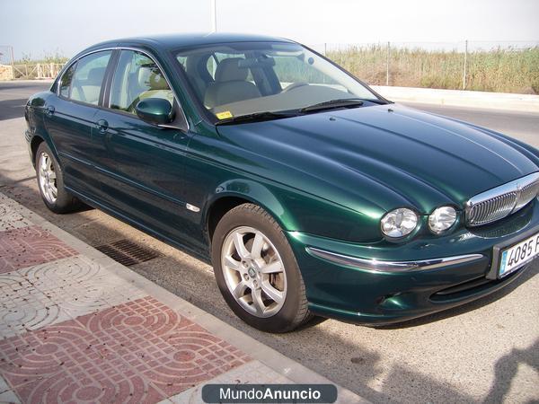 VENDO UN JAGUAR X-TIPY 2.5 GASOLINA EN PERFECTO ESTADO ESTA COMO NUEVO MUY BIEN CUIDADO PRECIO 14.000