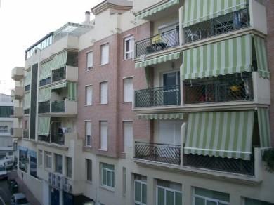 Apartamento con 2 dormitorios se vende en Estepona, Costa del Sol